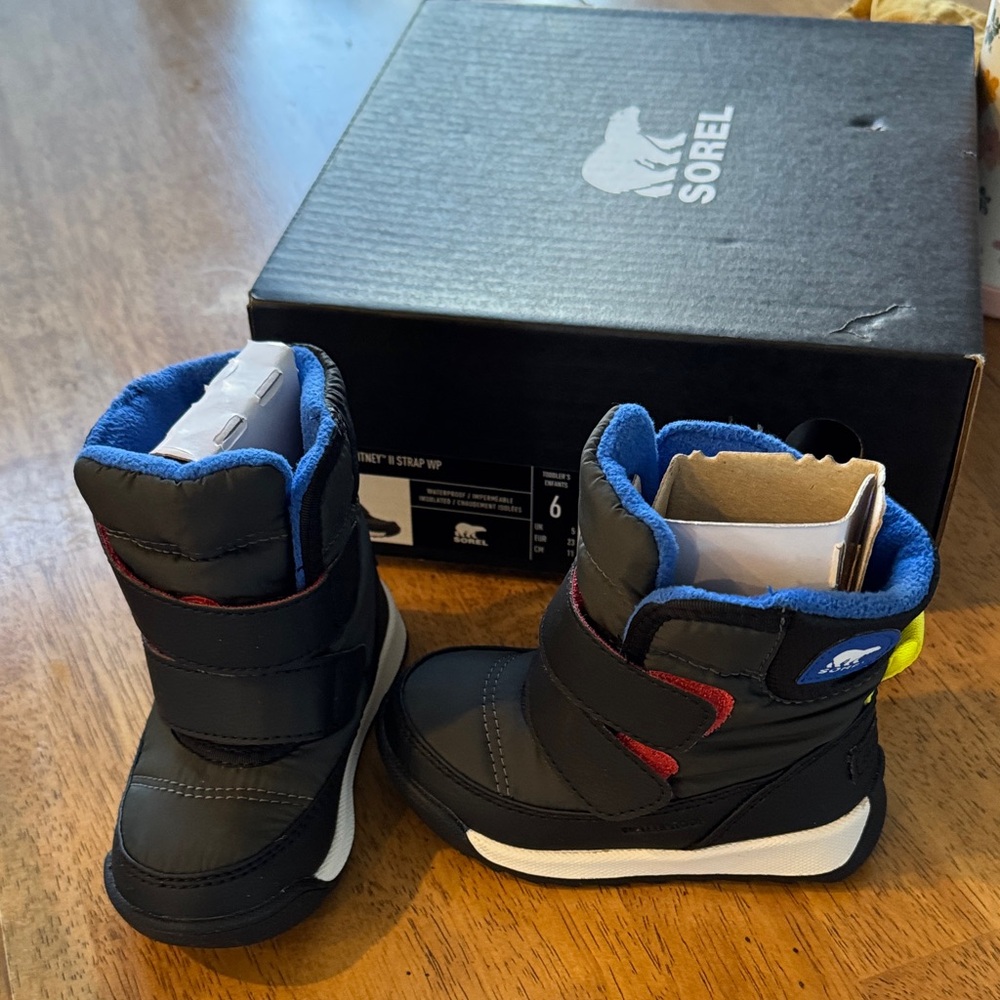 Sorel Kids' Black, Blue and Red Winter Boots Toddler Size 6